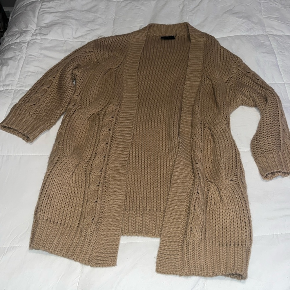 Vici camel color long sleeve knit sweater size S/M EUC!